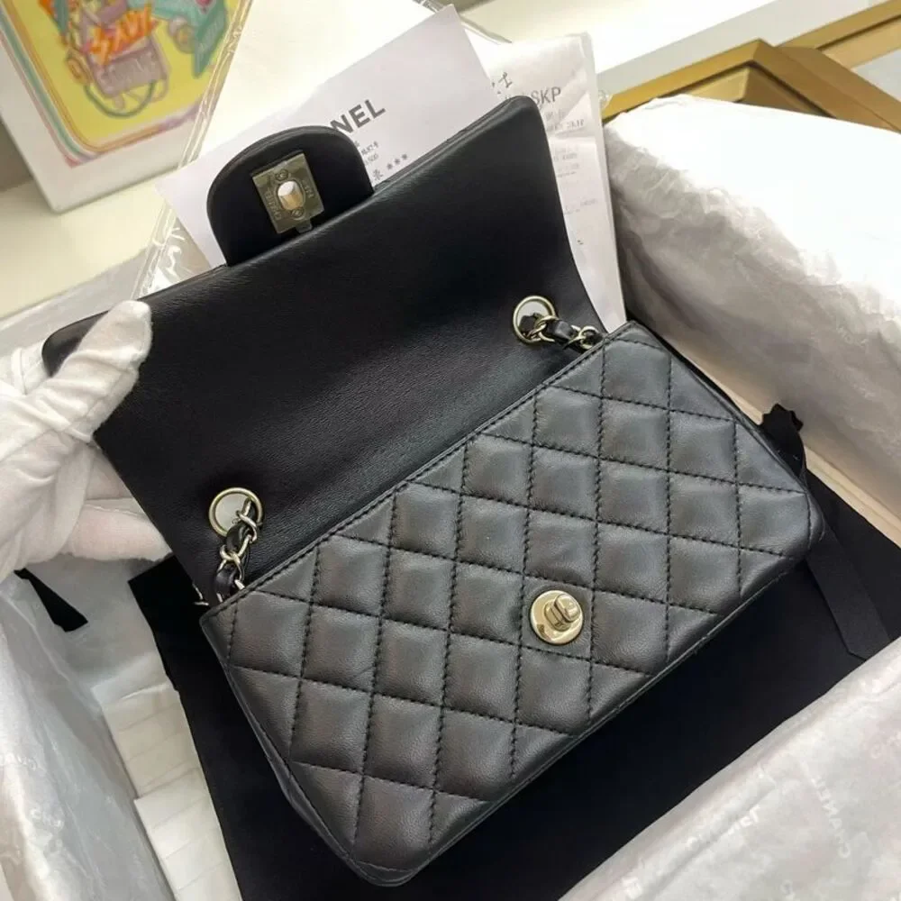 Chanel Women Pre-Loved Bag Very Good Condition